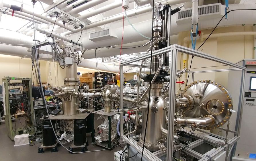 A photograph of our main laboratory.
